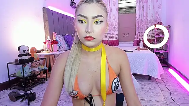 NatalieSterling online show from July 2026 03:32:02 PM