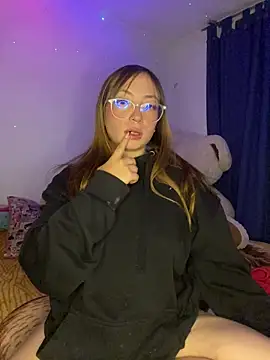 Caamii  online show from August 2026 04:23:02 AM