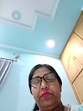 Hina4577 online show from June 2026 06:18:02 AM
