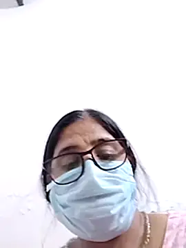 Hina4577 online show from June 2026 06:33:02 PM