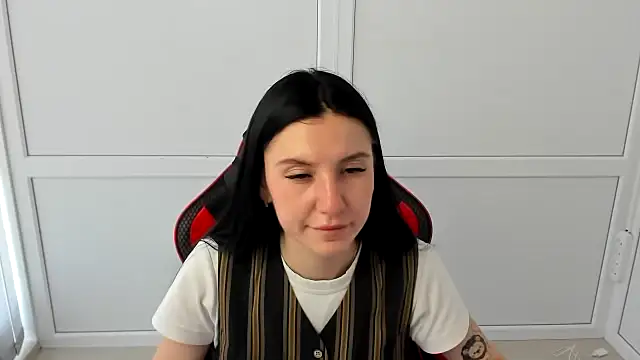 Snapshot of PatteMeoww chatting on June 2026 12:03:02 PM PatteMeoww online show from June 2026 12:03:02 PM