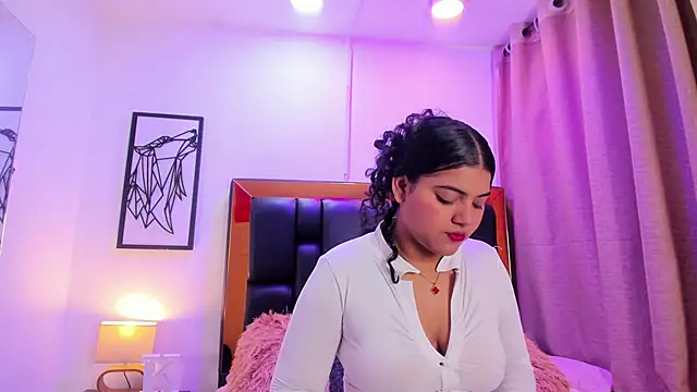 Snapshot of Miaa_Rouss chatting on June 2026 11:59:01 AM Miaa Rouss online show from June 2026 11:59:01 AM