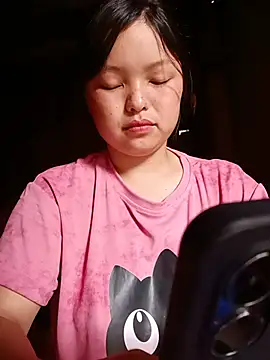 Linna-bae online show from June 2026 10:46:02 AM