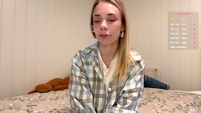 OlyMayer online show from August 2026 11:26:02 AM