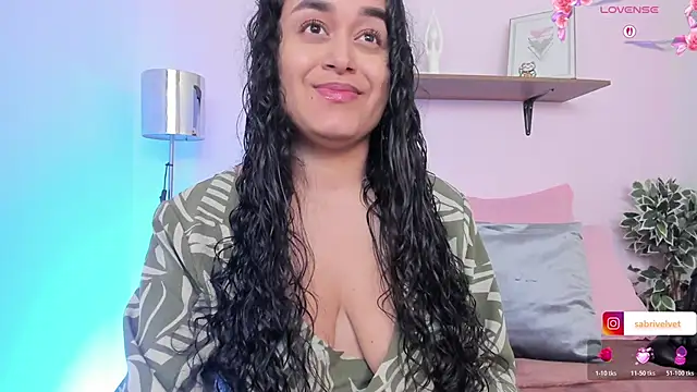 Snapshot of SabriVelvet chatting on June 2026 11:32:01 AM SabriVelvet online show from June 2026 11:32:01 AM