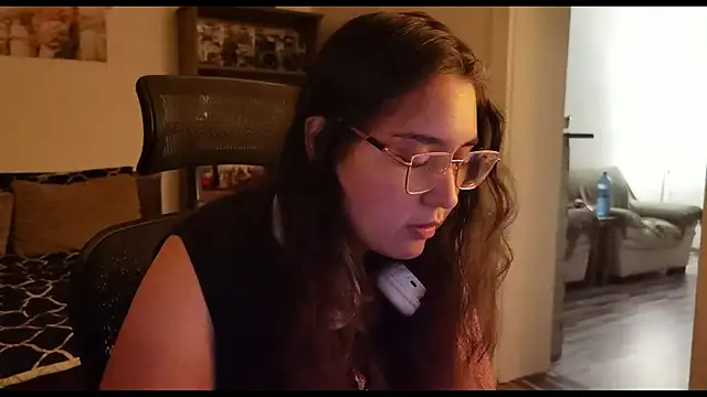RosieBonbon online show from June 2026 09:41:01 PM