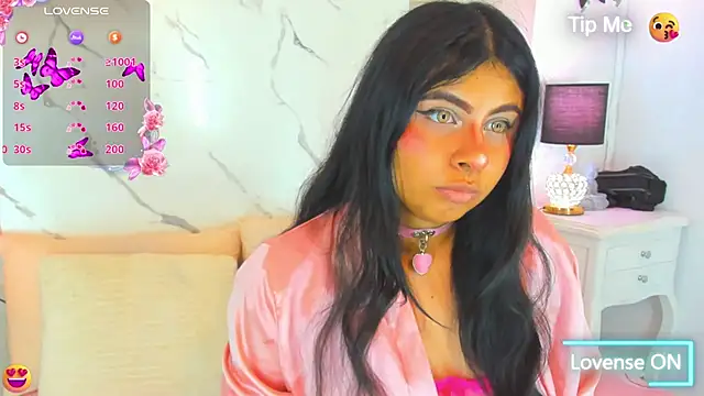 DanniValencia online show from July 2026 01:47:02 PM
