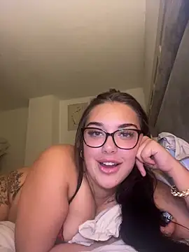 Snapshot of Maceysea_ chatting on June 2026 11:33:02 PM Maceysea online show from June 2026 11:33:02 PM