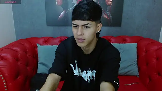 Snapshot of Axel_Mendozaa chatting on June 2026 04:29:01 PM Axel Mendozaa online show from June 2026 04:29:01 PM