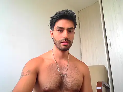Snapshot of SantiagoMelendez chatting on July 2026 04:13:01 PM SantiagoMelendez online show from July 2026 04:13:01 PM