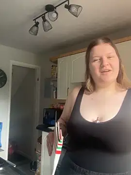 Curvy Vanilla online show from June 2026 12:59:01 PM
