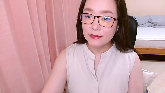 LENA-xo online show from July 2026 06:21:02 AM