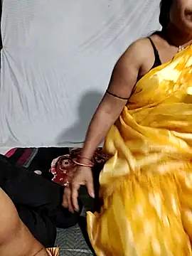 Snapshot of saritabhabixxx chatting on July 2026 05:44:02 PM saritabhabixxx online show from July 2026 05:44:02 PM