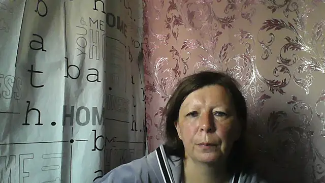 Snapshot of Schastlivaya43 chatting on June 2026 06:29:02 AM Schastlivaya43 online show from June 2026 06:29:02 AM