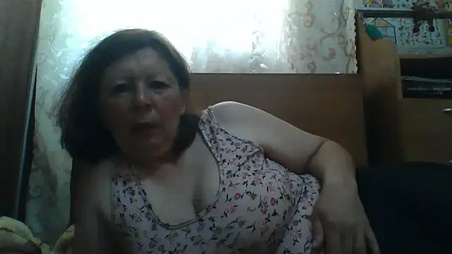 Snapshot of Schastlivaya43 chatting on June 2026 08:04:01 AM Schastlivaya43 online show from June 2026 08:04:01 AM