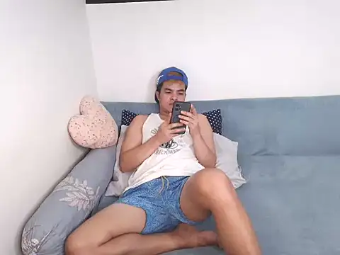 Snapshot of yourmikexxx chatting on July 2026 12:09:01 PM yourmikexxx online show from July 2026 12:09:01 PM