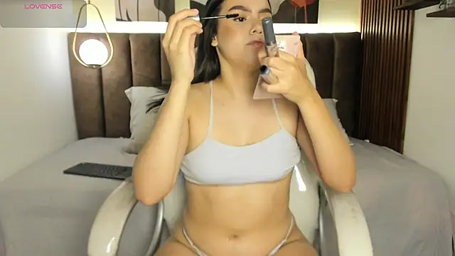 Bella18   online show from July 2026 10:30:02 PM