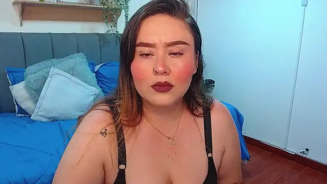 Snapshot of Khalia_ chatting on June 2026 07:38:01 PM Khalia online show from June 2026 07:38:01 PM
