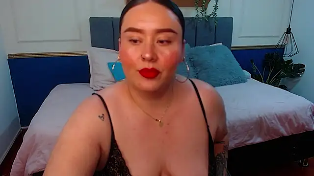 Snapshot of Khalia_ chatting on July 2026 07:27:02 PM Khalia online show from July 2026 07:27:02 PM