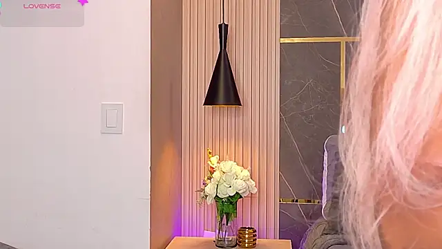 Charlotte-Brandt online show from June 2026 03:49:01 AM