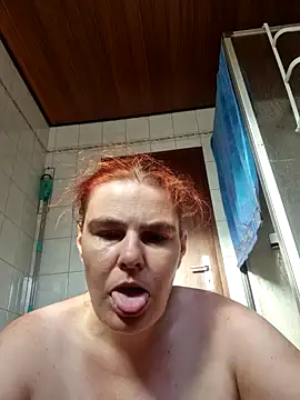 GoldenWifee online show from July 2026 04:36:02 PM