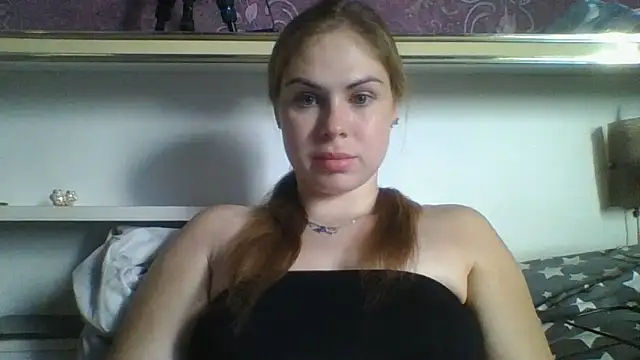 Snapshot of MelaniePres chatting on June 2026 02:59:02 PM MelaniePres online show from June 2026 02:59:02 PM
