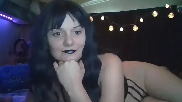 RedRideher23 online show from June 2026 07:58:02 PM