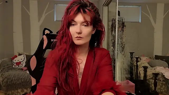 Snapshot of youngmilfBlossom chatting on June 2026 07:05:01 PM youngmilfBlossom online show from June 2026 07:05:01 PM