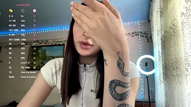 Snapshot of Luna_Frost chatting on June 2026 10:26:01 AM Luna Frost online show from June 2026 10:26:01 AM