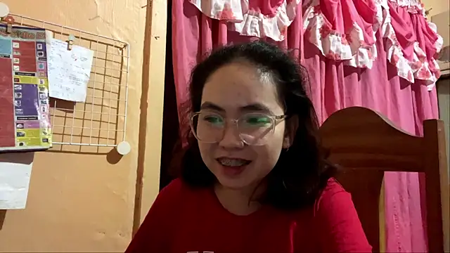 Snapshot of justhatsuse chatting on June 2026 02:04:01 PM justhatsuse online show from June 2026 02:04:01 PM