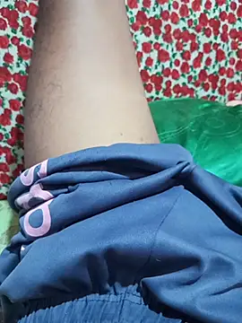 paupequeno0 online show from July 2026 07:49:02 PM