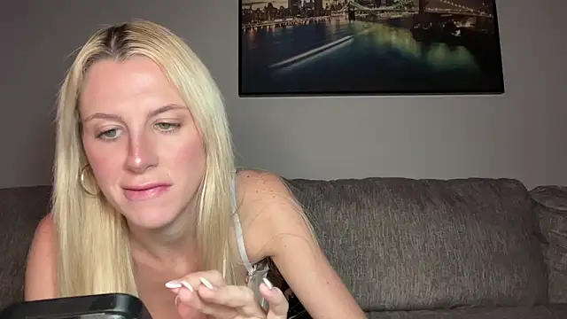 Snapshot of chelseapaigee chatting on June 2026 05:32:02 AM chelseapaigee online show from June 2026 05:32:02 AM