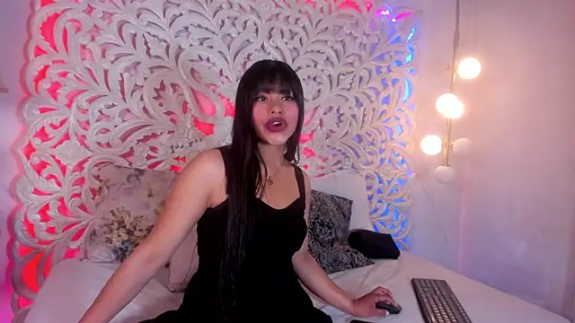 Natasha rosee  online show from July 2026 11:19:01 AM