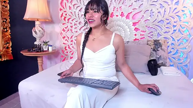 Natasha rosee  online show from July 2026 11:09:02 AM