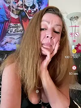 Snapshot of MumGabriela chatting on June 2026 09:12:01 AM MumGabriela online show from June 2026 09:12:01 AM