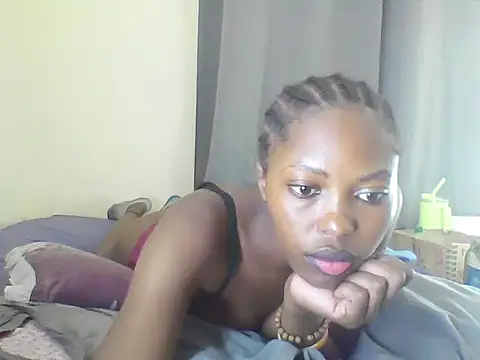 Snapshot of skylerviky chatting on June 2026 02:39:01 PM skylerviky online show from June 2026 02:39:01 PM