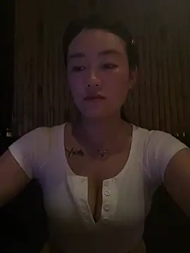 Snapshot of mollymm chatting on July 2026 01:15:02 PM mollymm online show from July 2026 01:15:02 PM