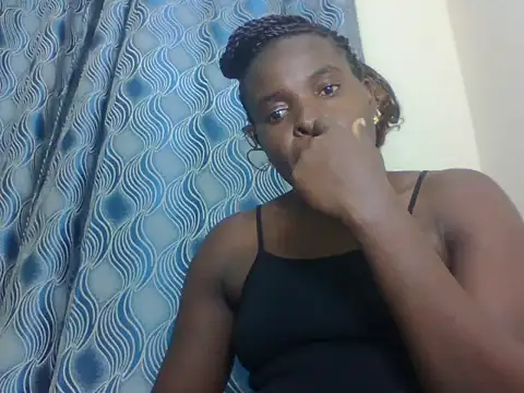 Snapshot of PrettyEve chatting on June 2026 02:47:02 AM PrettyEve online show from June 2026 02:47:02 AM