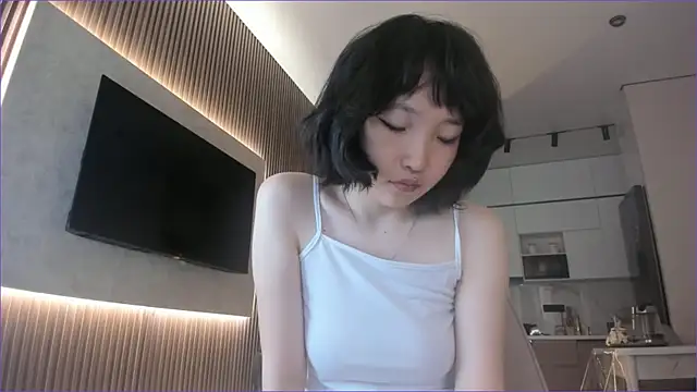 lumimii online show from June 2026 03:09:02 AM
