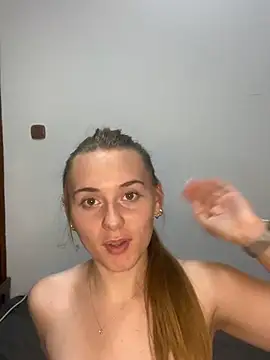Snapshot of FlirtySophiaa chatting on June 2026 10:58:02 PM FlirtySophiaa online show from June 2026 10:58:02 PM