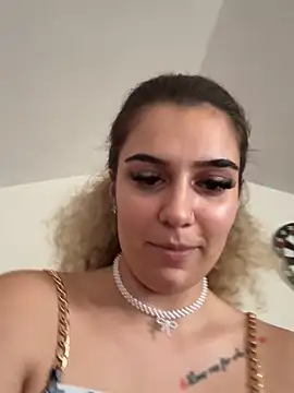 Snapshot of _Jessika13_ chatting on June 2026 04:40:01 PM Jessika13 online show from June 2026 04:40:01 PM