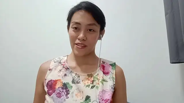 Snapshot of PhuongTurpin chatting on June 2026 05:59:02 PM PhuongTurpin online show from June 2026 05:59:02 PM