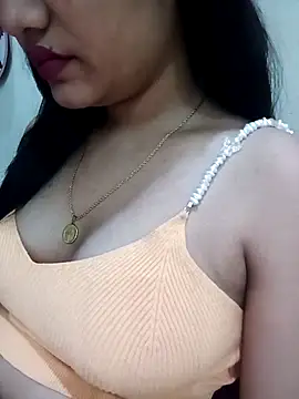 Yours Manvii online show from July 2026 06:10:02 PM