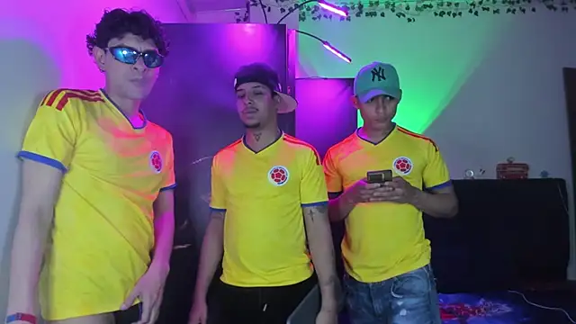 Boys Benkosky online show from June 2026 11:03:01 PM