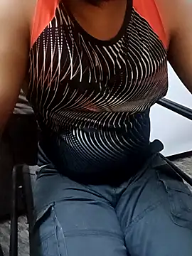 Snapshot of Lawrencedlkk007 chatting on February 2026 05:45:01 AM Lawrencedlkk007 online show from February 2026 05:45:01 AM