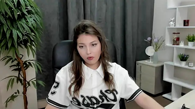 Snapshot of AsiaBohall chatting on June 2026 05:20:02 AM AsiaBohall online show from June 2026 05:20:02 AM