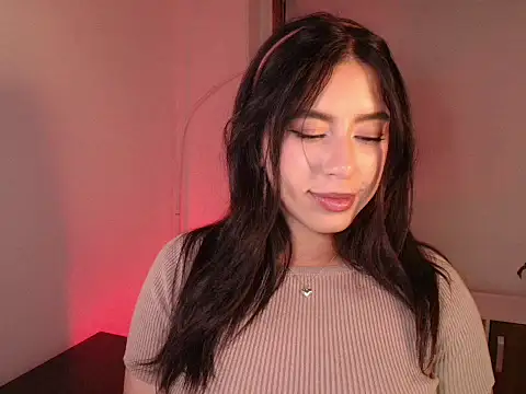 Isa vargas  online show from July 2026 12:35:01 AM