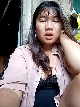 Emelyzz online show from July 2026 12:46:01 AM