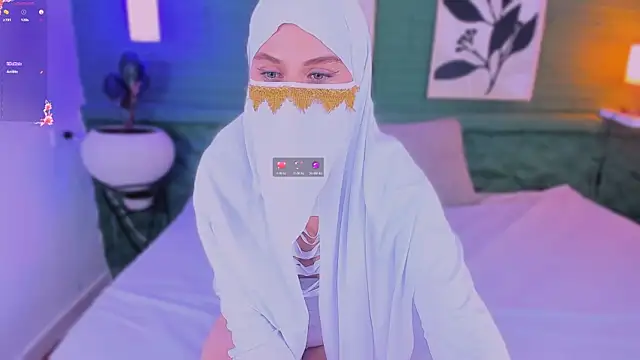 aisha k online show from July 2026 11:32:02 PM