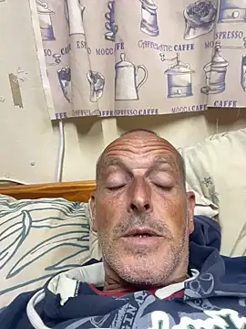Snapshot of GeldenKuy chatting on July 2026 08:59:02 PM GeldenKuy online show from July 2026 08:59:02 PM